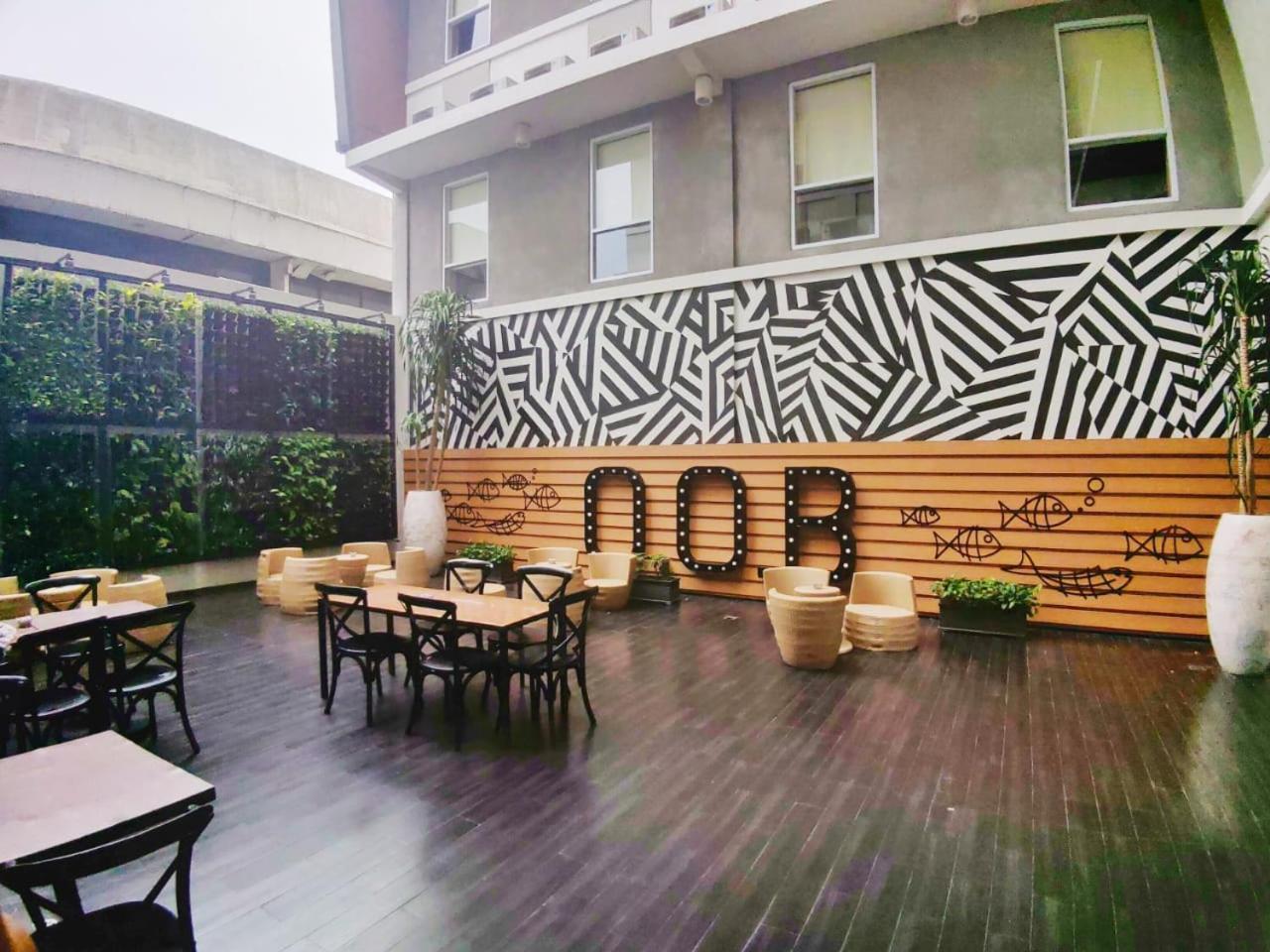 Maxonehotels.Com At Tidar Surabaia Exterior foto
